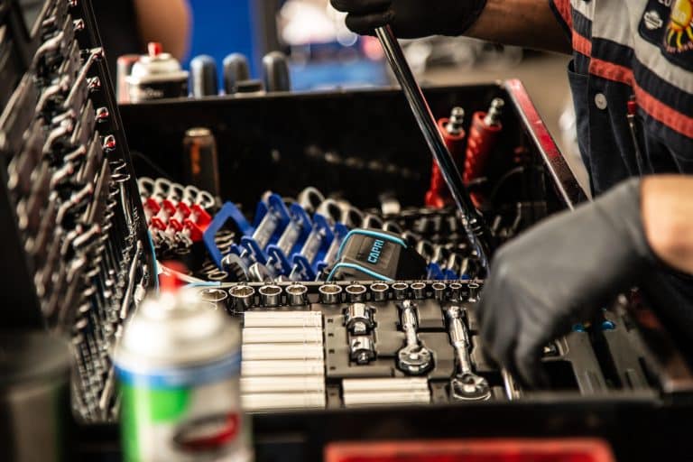 Father’s Day Gift Guide: The Perfect Tools for the Dad Who Does It All